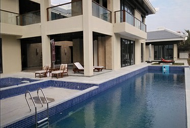 海南三亚会所室外一体化泳池及SPA池恒温泳池工程